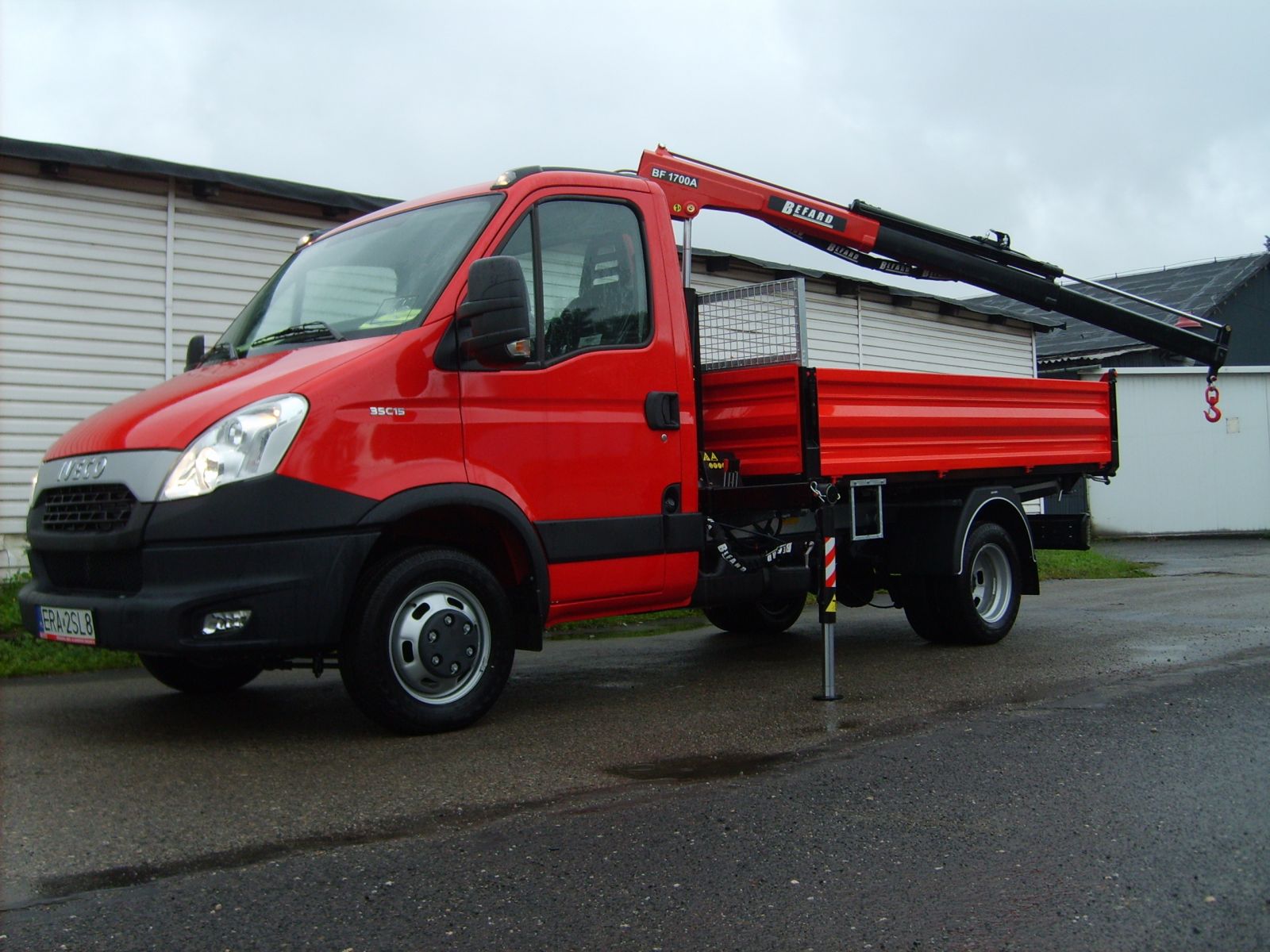 Żuraw Iveco Daily HDS BEFARD